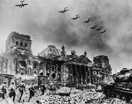 Виртуальная книжная выставка «Битва за Берлин – заключительное сражение в Великой Отечественной войне»